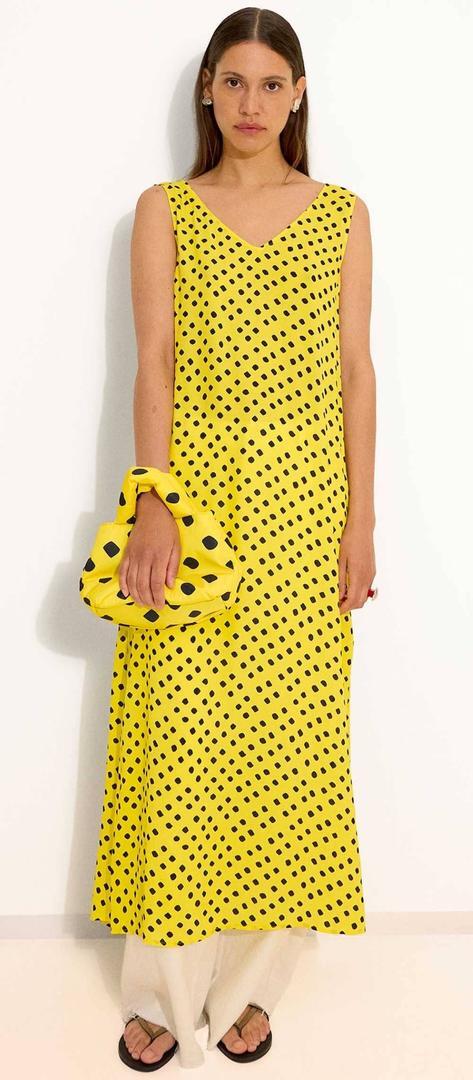 Vestido fluido cuello de pico de Parfois