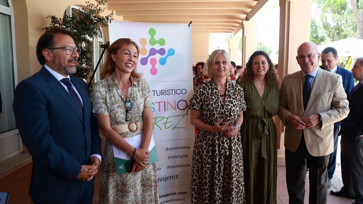 Entrega de reconocimientos del Clúster Turístico Destino Jerez | Cristo García