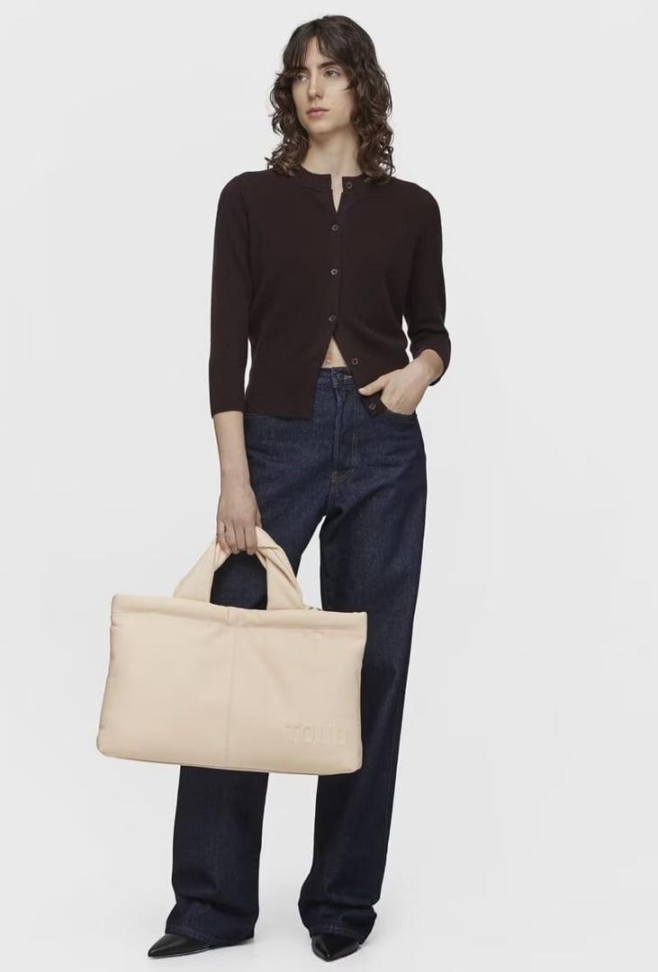 El bolso shopper de piel en color beige Tous Dolsa