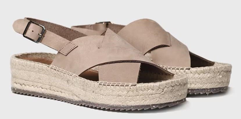 Sandalias de plataforma en piel con pala cruzada