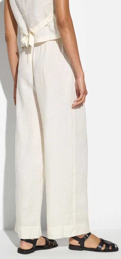 El nuevo pantalón color crudo 100% de lino de Parfois