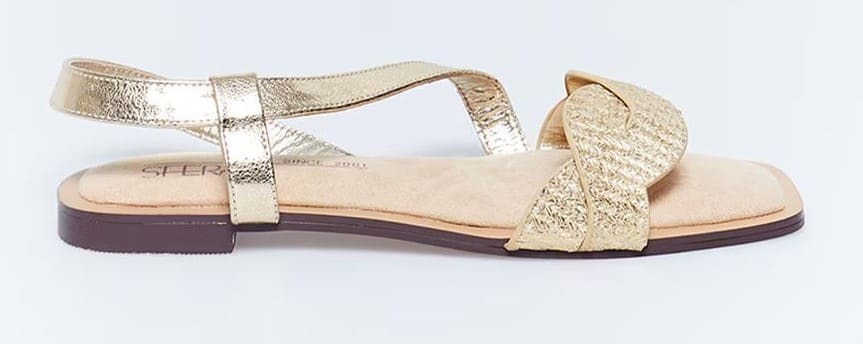 Sandalias planas con pala de rafia