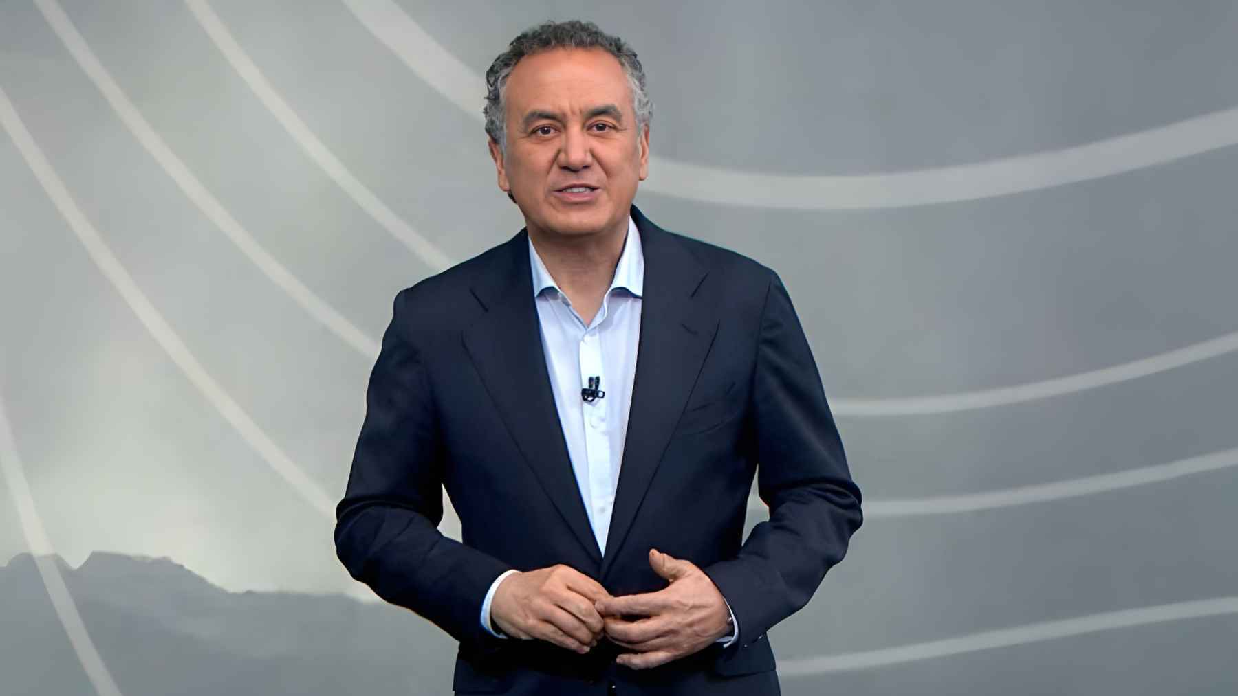 Roberto Brasero anuncia el tiempo en Antena 3