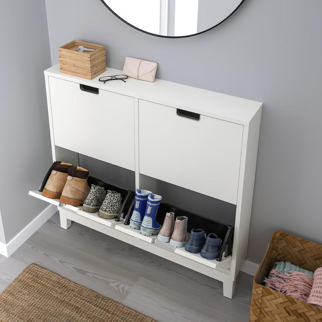 Mueble zapatero con cuatro compartimentos modelo STÄLL de Ikea