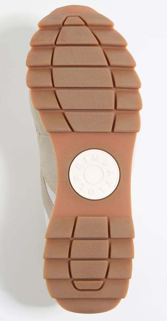 Las zapatillas deportivas técnicas blancas de Bimba y Lola