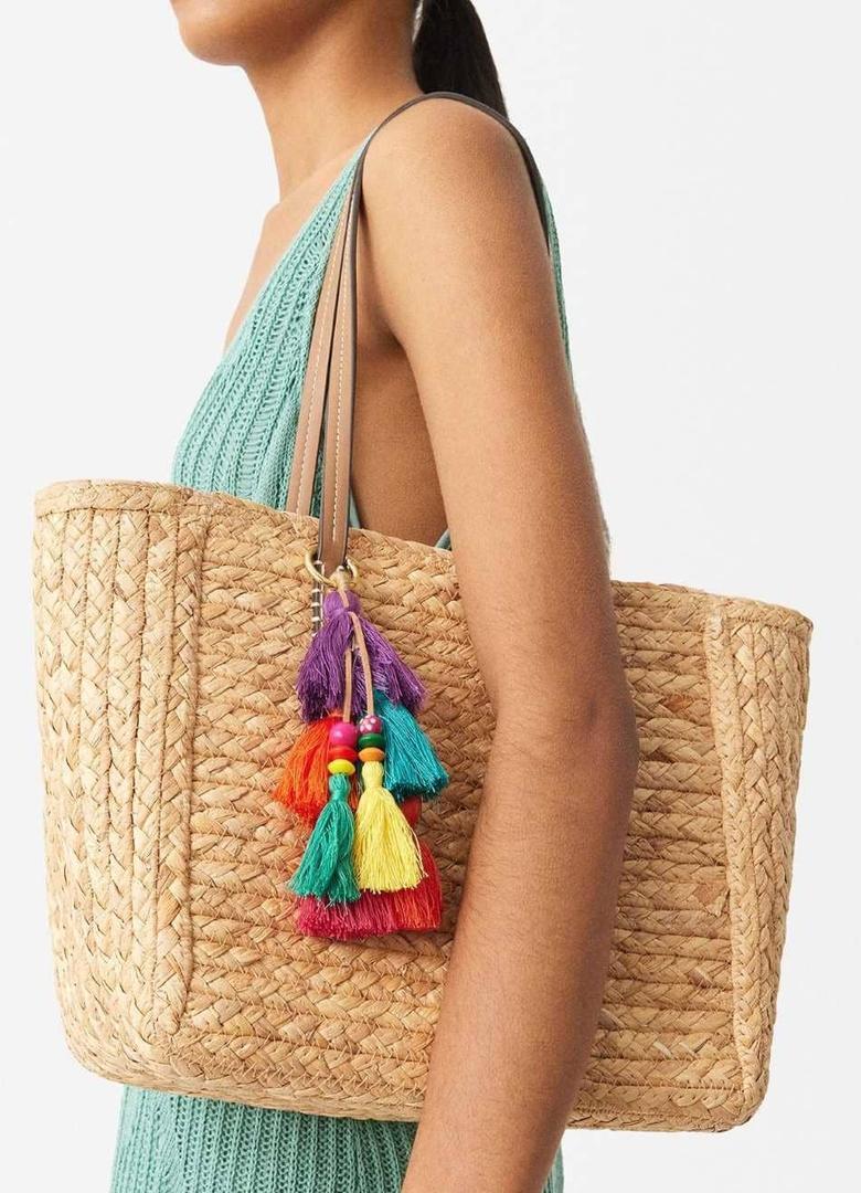 Bolso shopper efecto rafia colgante de Parfois