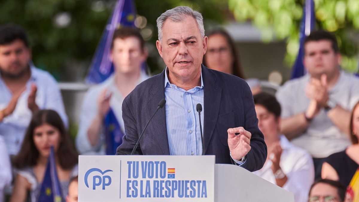 José Luis Sanz en un mitin del PP en Sevilla | Salvador López Medina para El MIRA