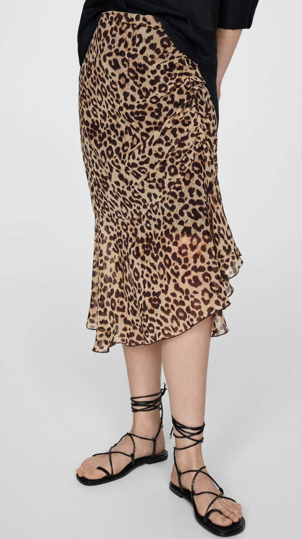 Falda fruncida leopardo de Mango