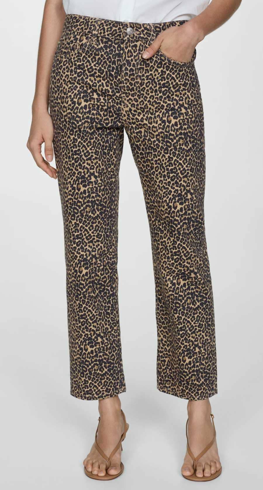 Jeans rectos leopardo de Mango