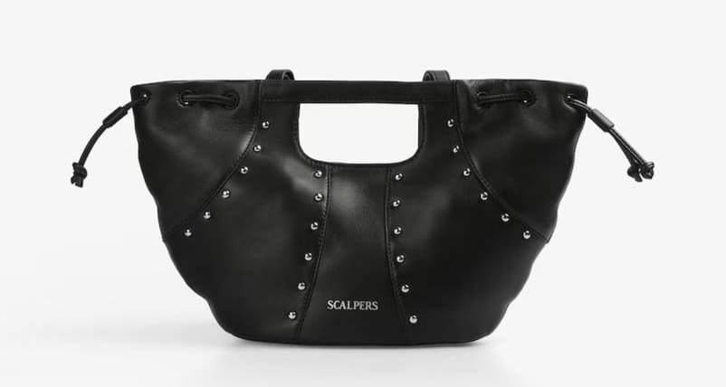 Bolso de hombro de piel con tachuelas Scalpers