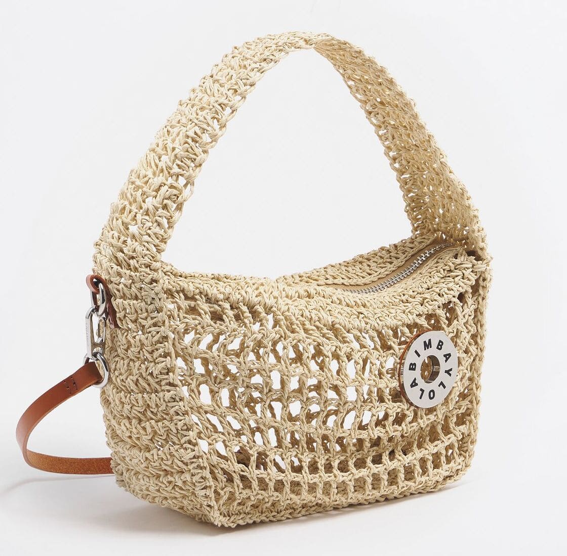El bolso hobo S trenzado de color natural de Bimba y Lola