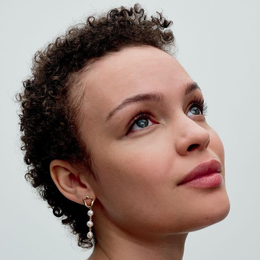 Los nuevos pendientes colgantes Círculo Forma Orgánica y Perlas Cultivadas de Agua Dulce Barroca de Pandora