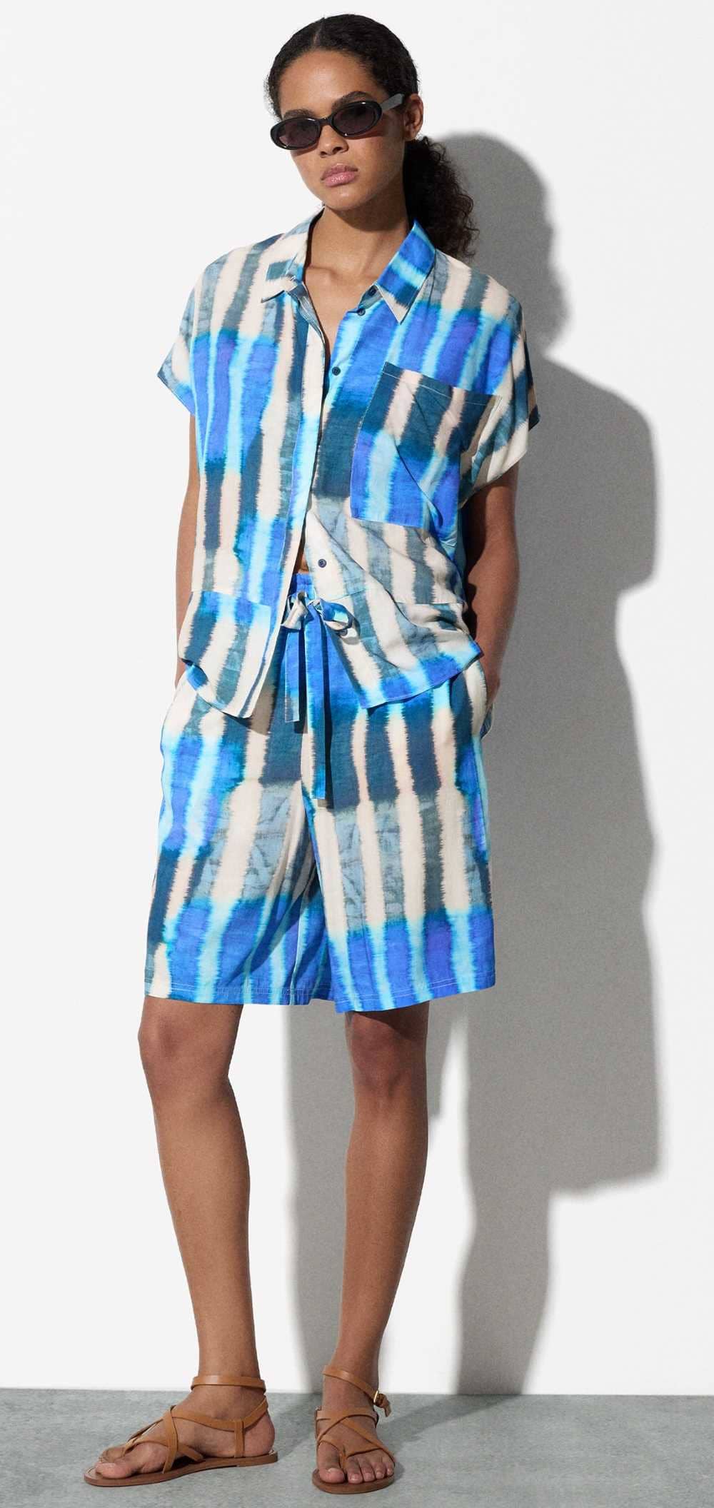 Conjunto camisa y pantalón estampados de Parfois