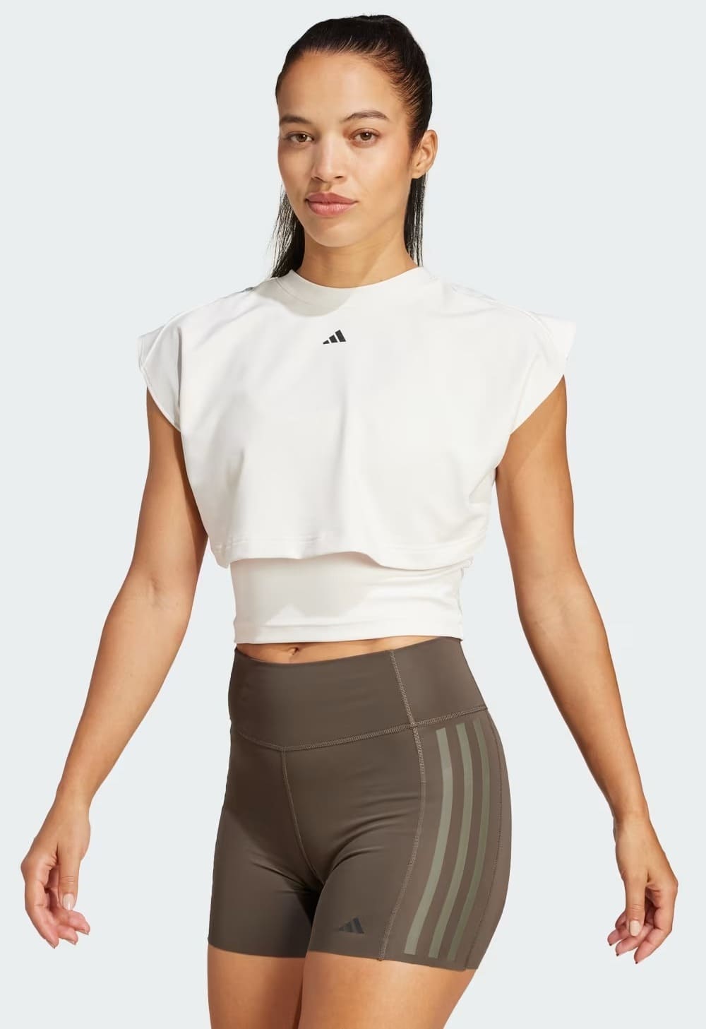 La nueva camiseta sin mangas Power Boxy French Terry 3 de Adidas