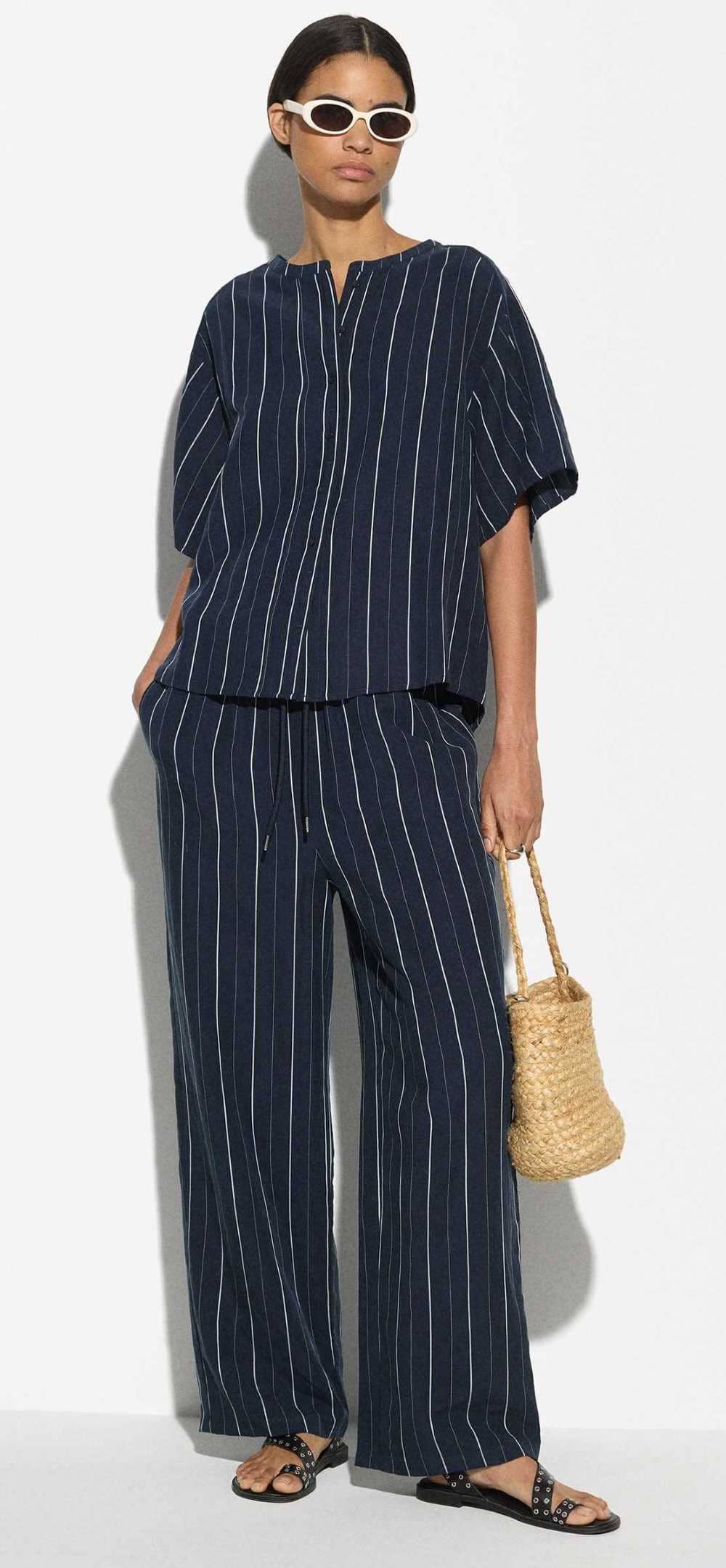 Conjunto camisa y pantalón fluido con lino de Parfois