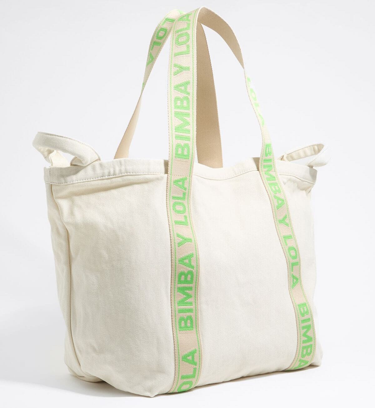 La bolsa shopper XL canvas de color crudo de Bimba y Lola