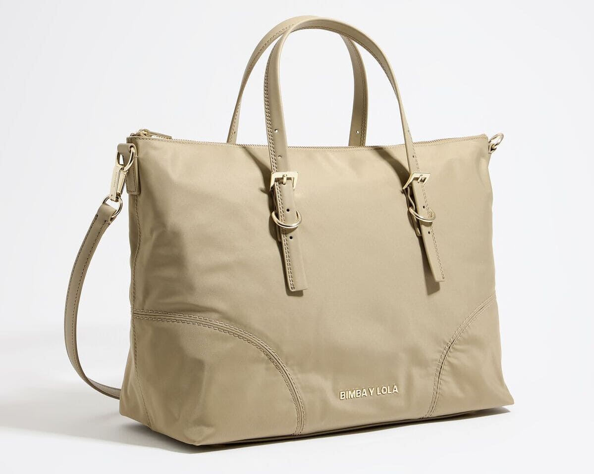 El bolso shopper grande de color caqui claro de Bimba y Lola