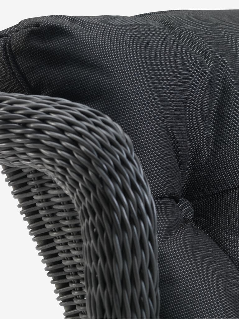 El elegante sofá de exterior FALKENBERG de dos plazas y color gris de Jysk