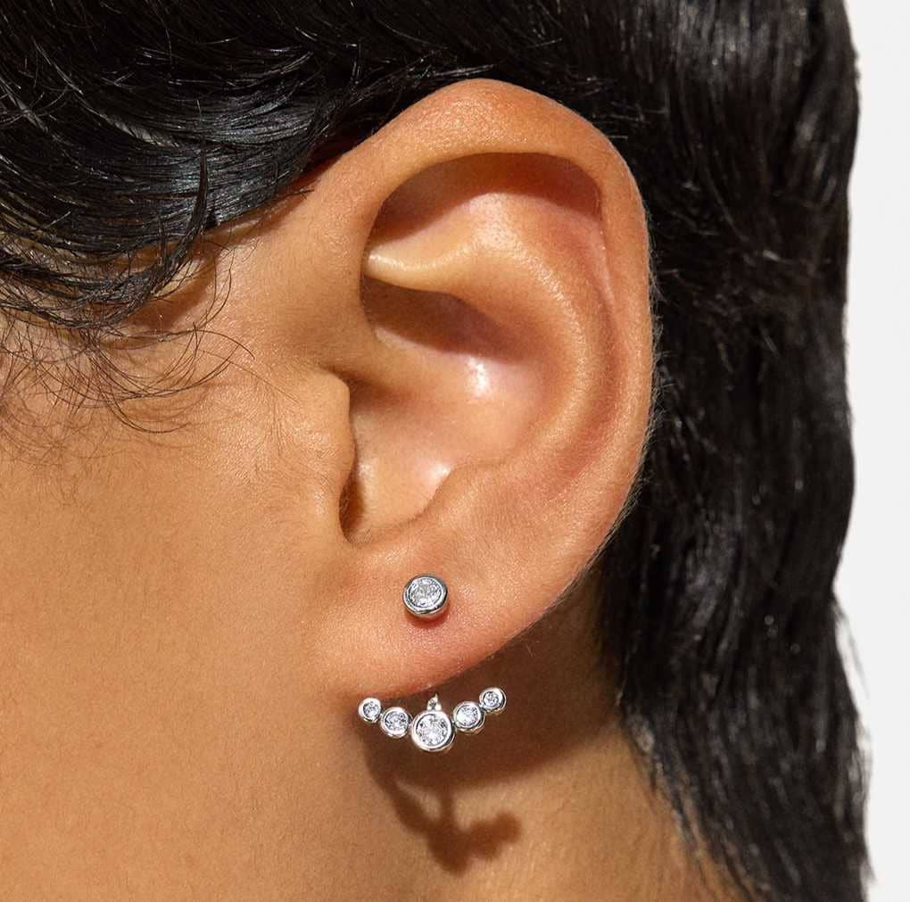 Pendientes cortos con circonitas de Parfois