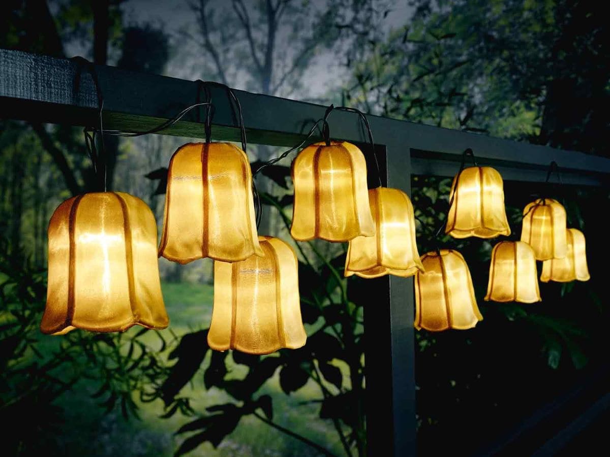 Guirnalda luminosa solar en forma de flor