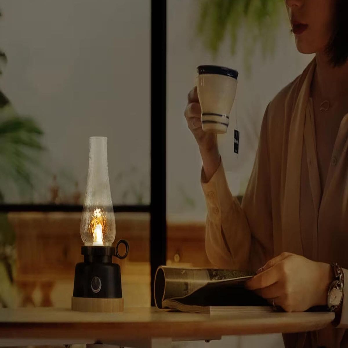 Lámpara LED Regulable con PowerBank WILD LAND