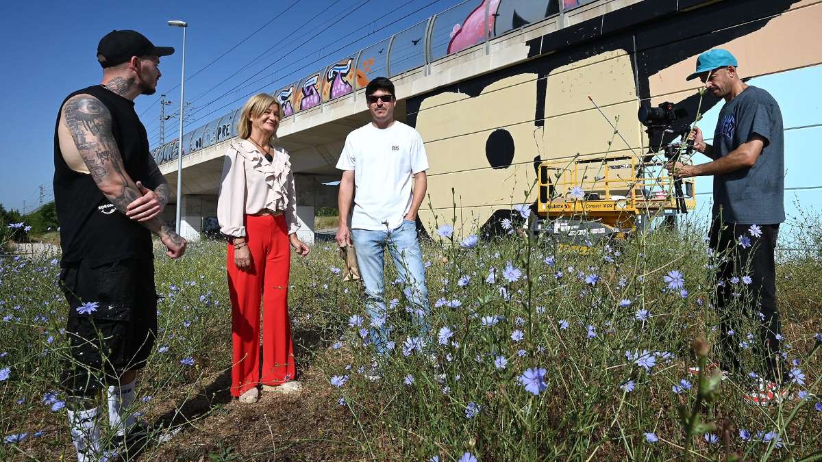 Visita a la ubicación del nuevo mural de Migue Benítez en San José Obrero