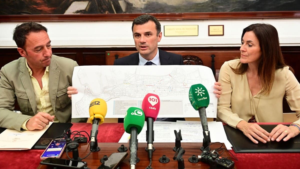 Bruno García presentando el proyecto