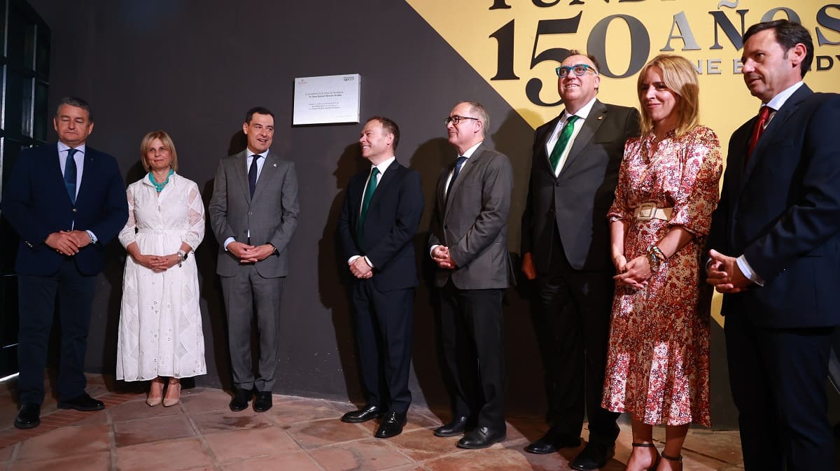 Juanma Moreno, en su reciente visita a las Bodegas Fundador en Jerez