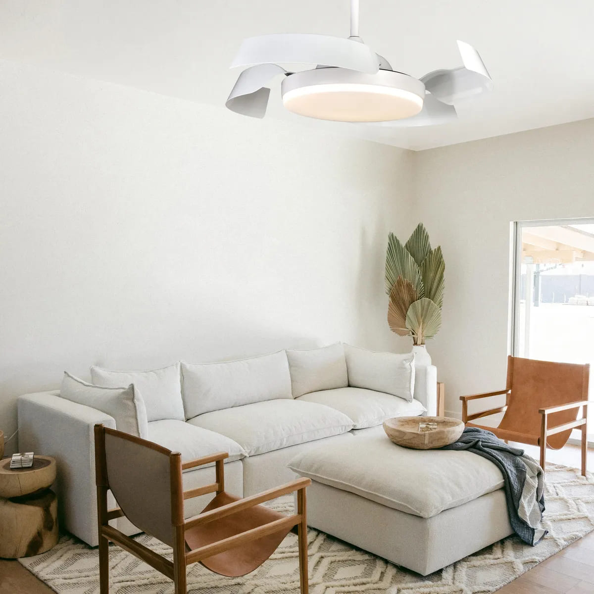 El ventilador de techo con motor DC Sican blanco y luz regulable de Leroy Merlin