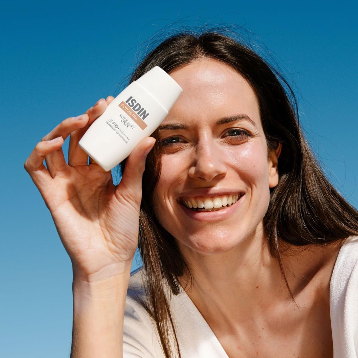 Protector solar facial FotoUltra 100 ISDIN Active Unify Color SPF 50+ de Amazon