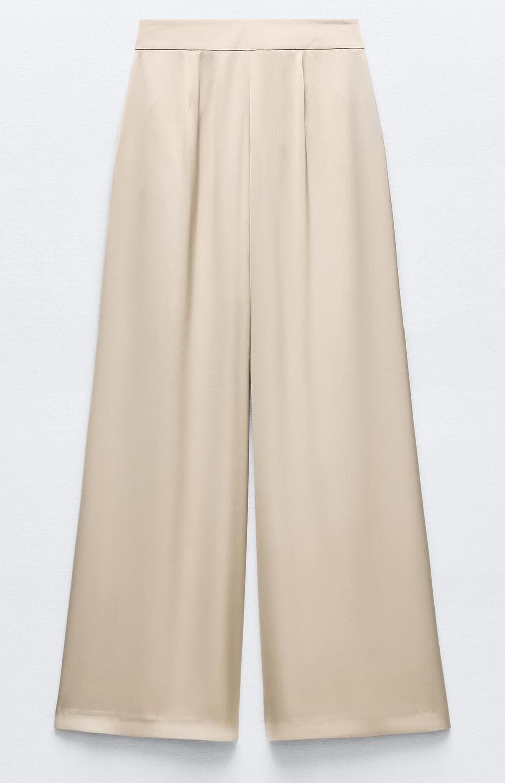 El nuevo pantalón ancho satinado de color cava de Zara