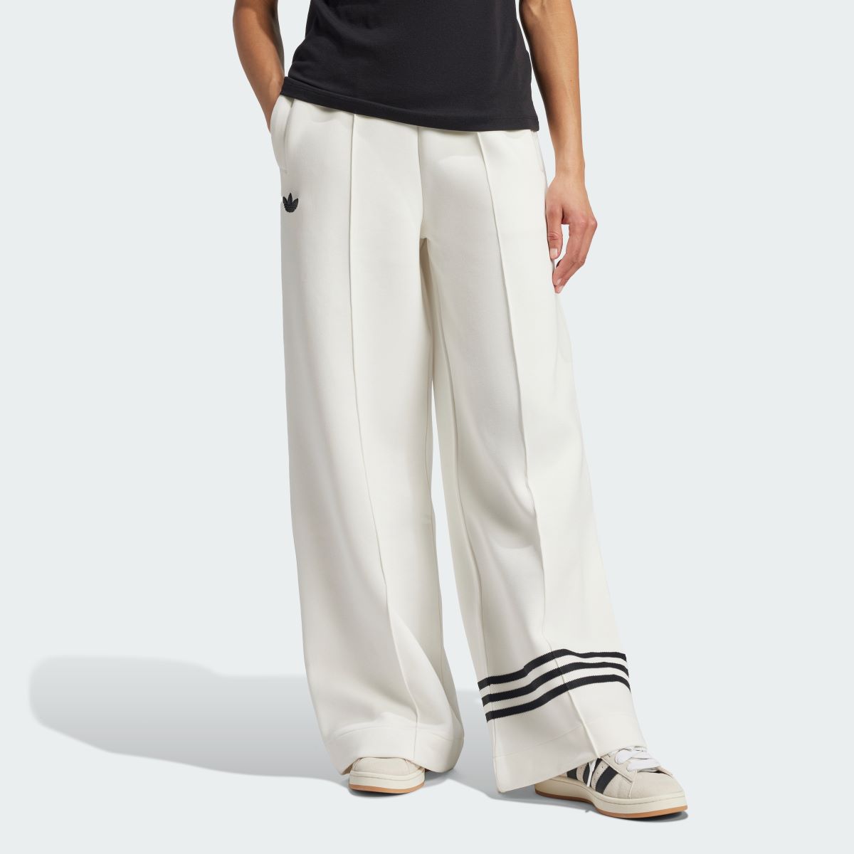 Pantalones holgados Adidas Neuclassic