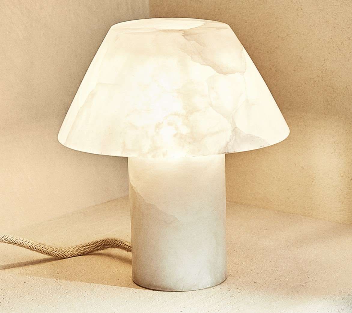 Lámpara mesa alabastro de Zara Home