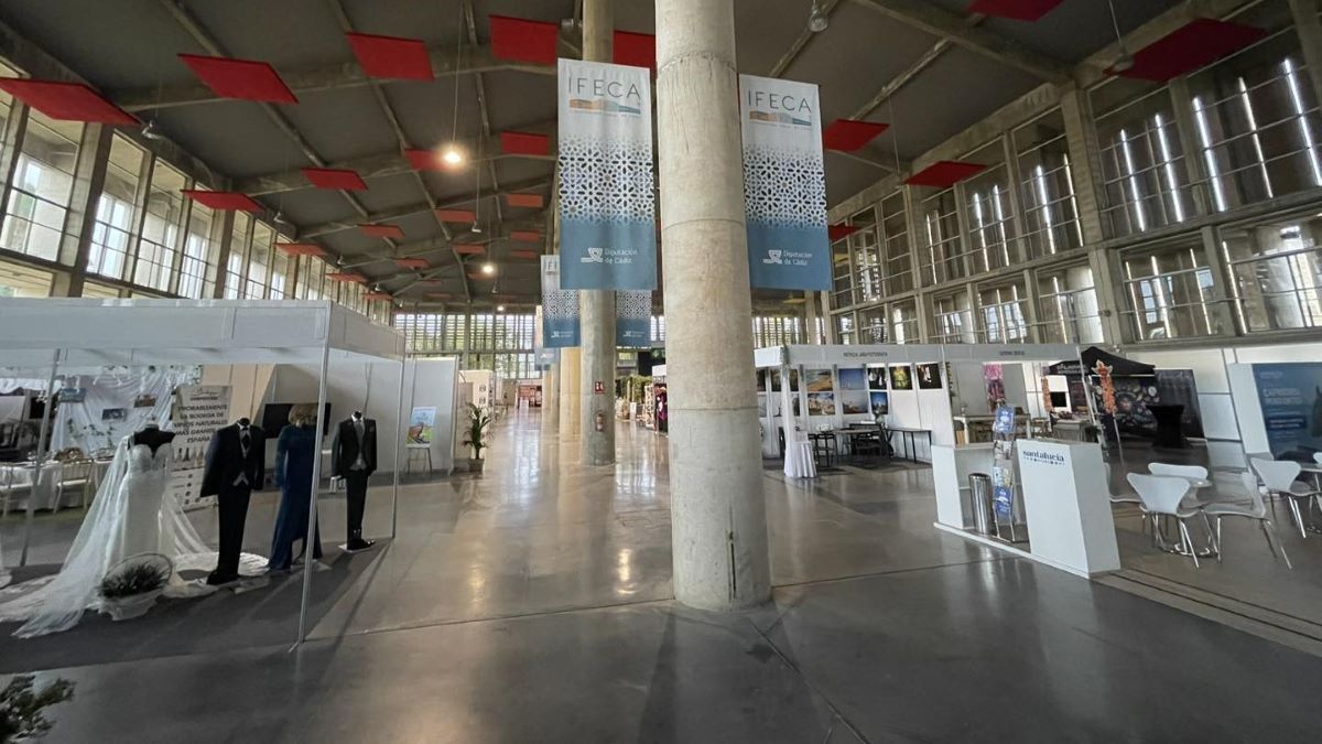 El Salón de la Boda y la Comunión