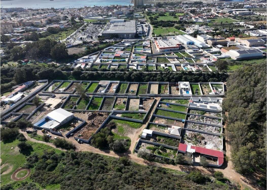 'Macrourbanización ilegal' en La Línea de la Concepción