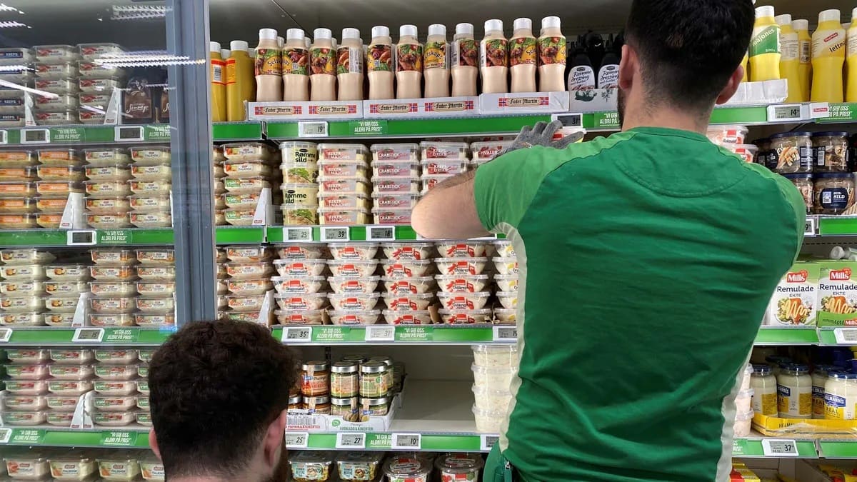 Un reponedor de Mercadona