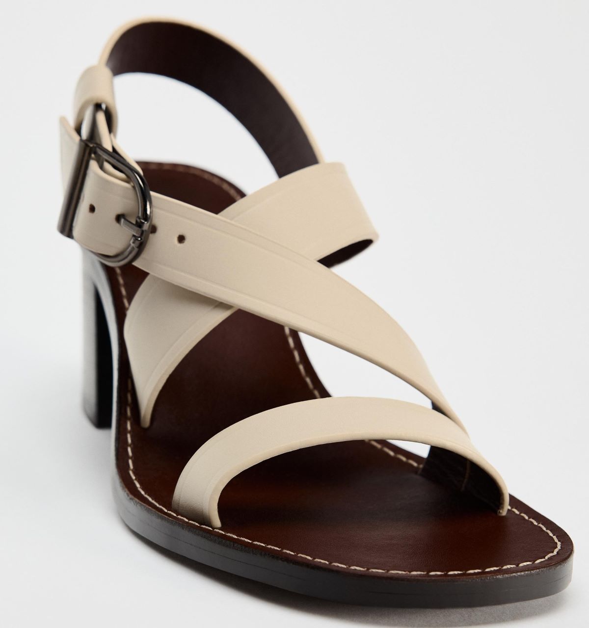 Sandalias de piel con tacón ancho de Zara