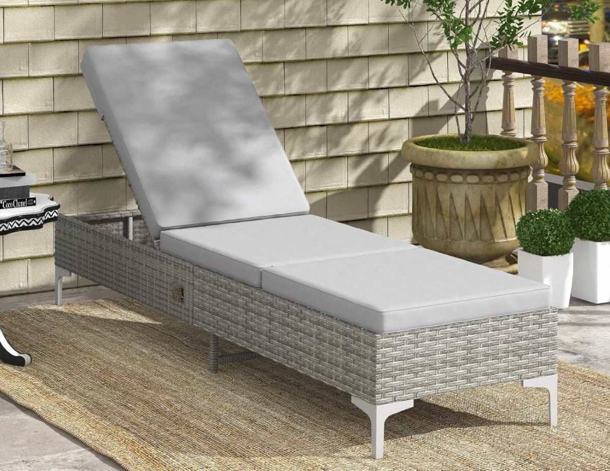 Outsunny Tumbona de Ratán Reclinable de Amazon