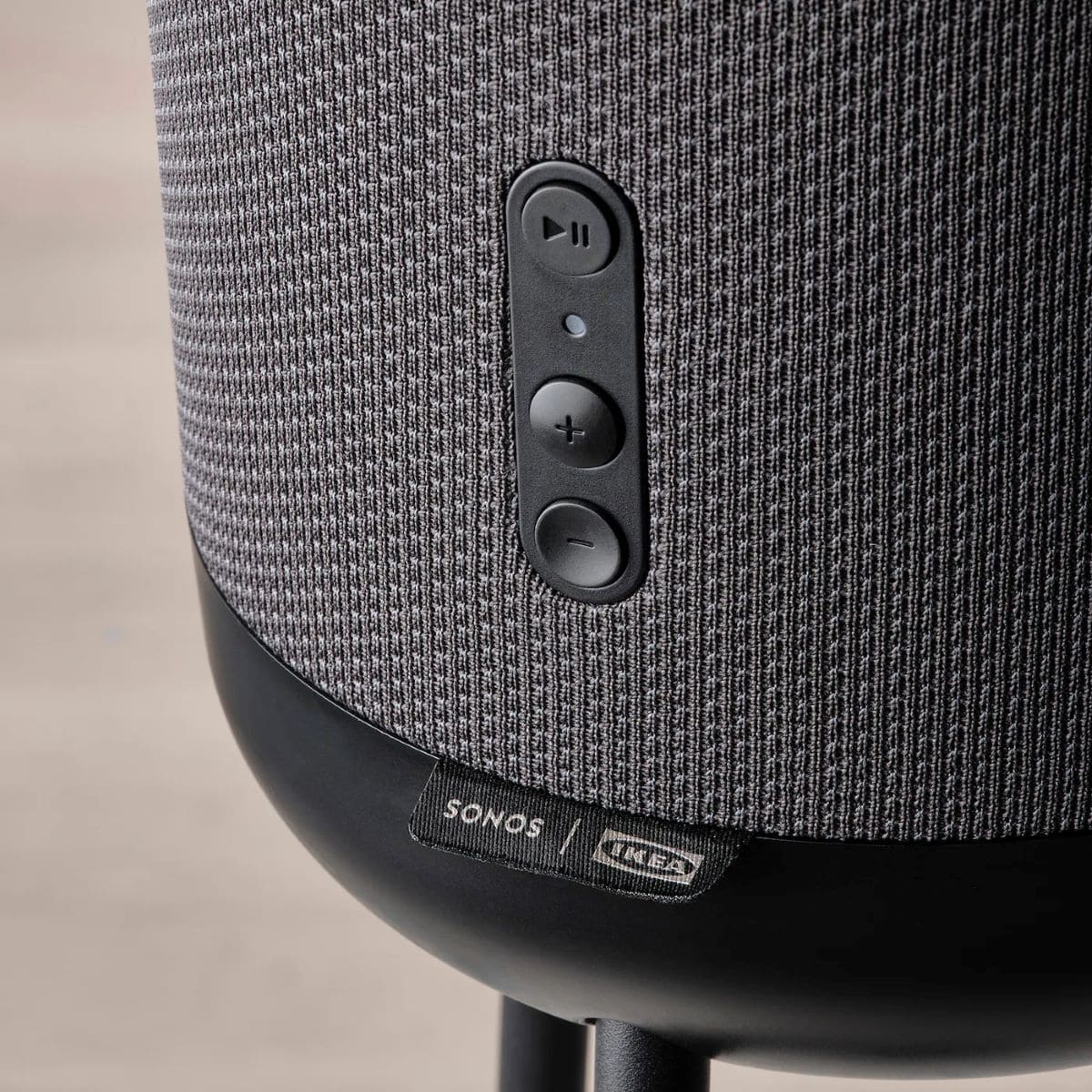 Lámpara con altavoz wifi modelo SYMFONISK de Ikea