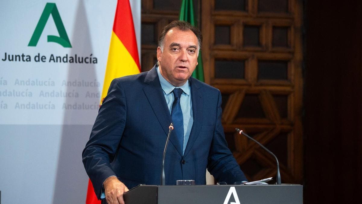 El consejero de Turismo de la Junta de Andalucía Arturo Bernal
