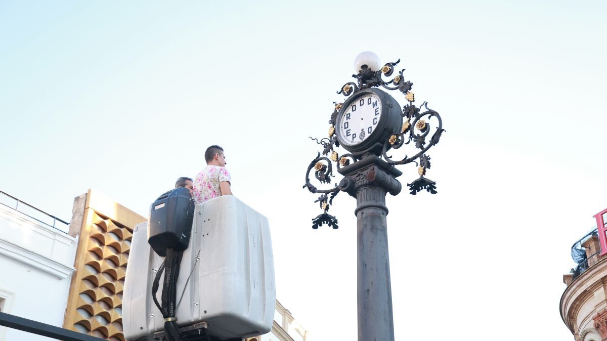 Inspección del reloj del Gallo Azul | Cristo García