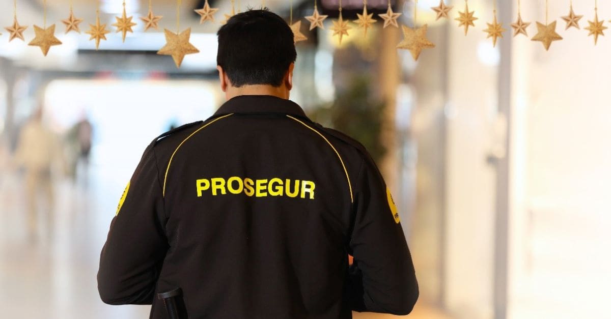 El salario de un vigilante de seguridad puede superar los 2.000 euros