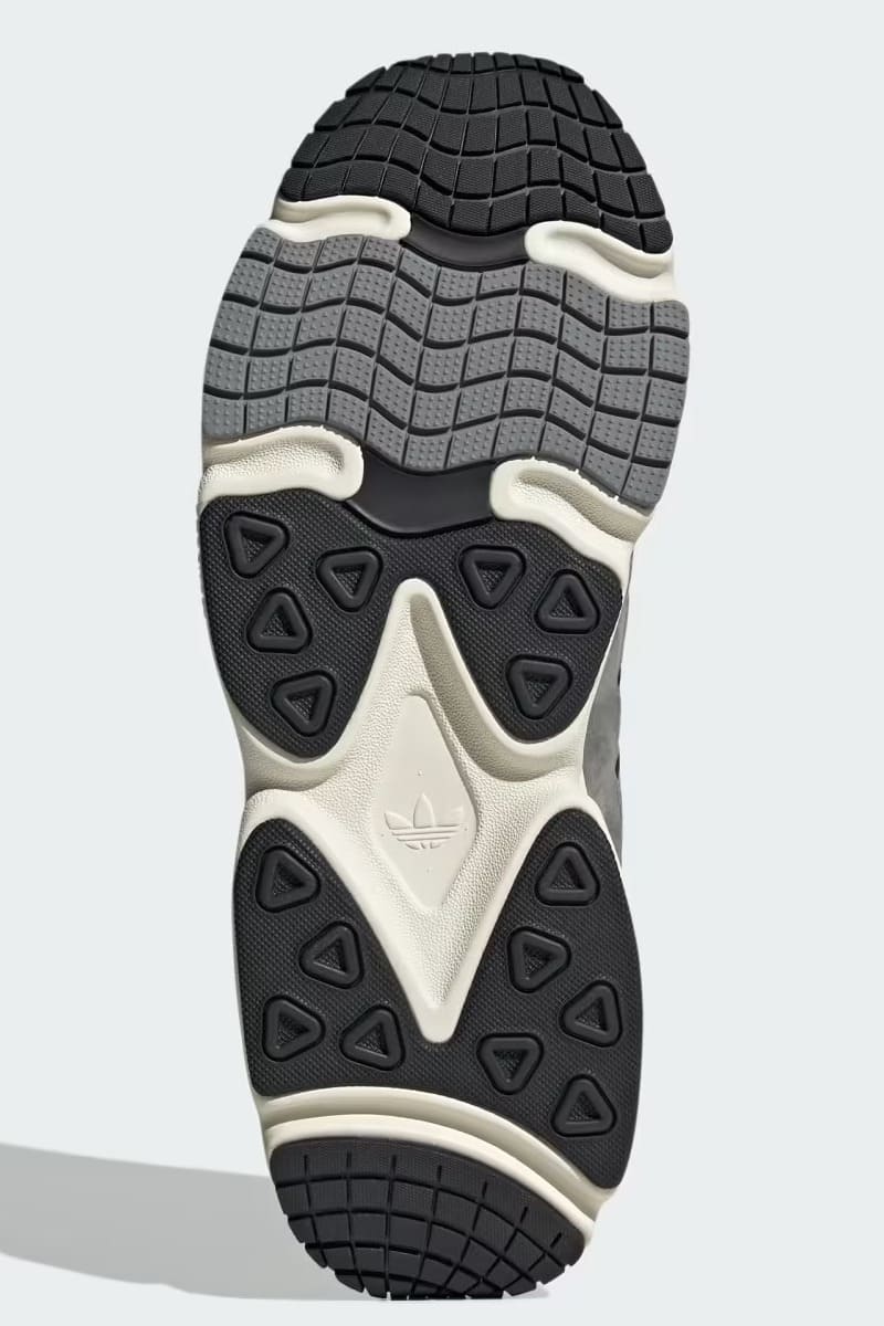 Las zapatillas Ozmillen en color gris de Adidas