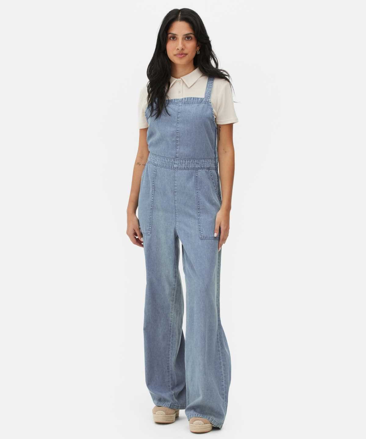 Peto vaquero con bolsillo de Paula Echevarría de Primark