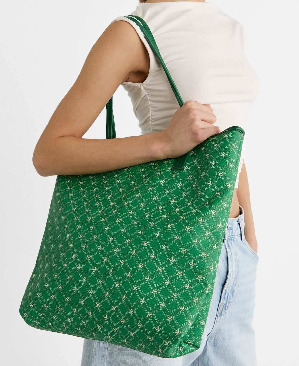 Bolso shopper estampado de Stradivarius