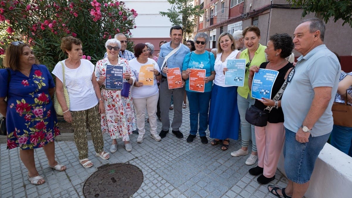 El alcalde, Bruno García, ha presidido la presentación del programa Fiestas en los barrios
