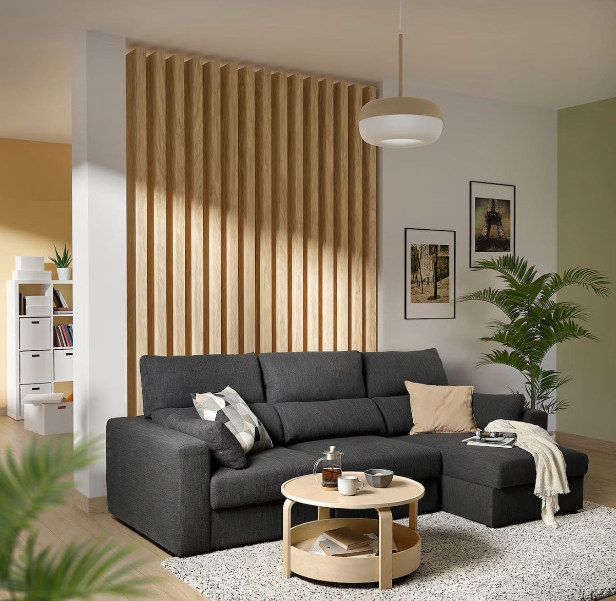 Sofá de tres plazas con chaiselongue de la serie ESKILSTUNA de Ikea