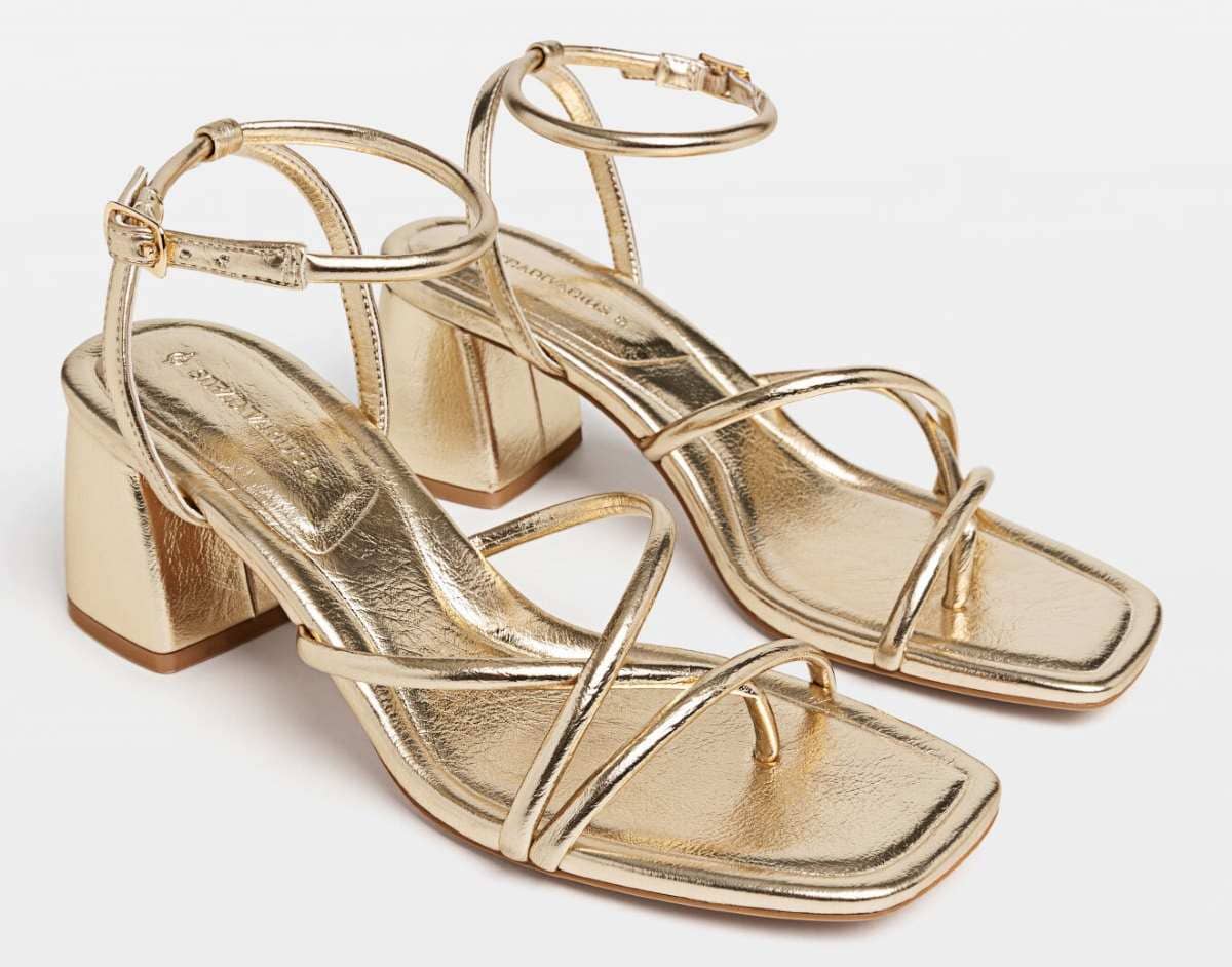 Sandalias multitiras de Stradivarius