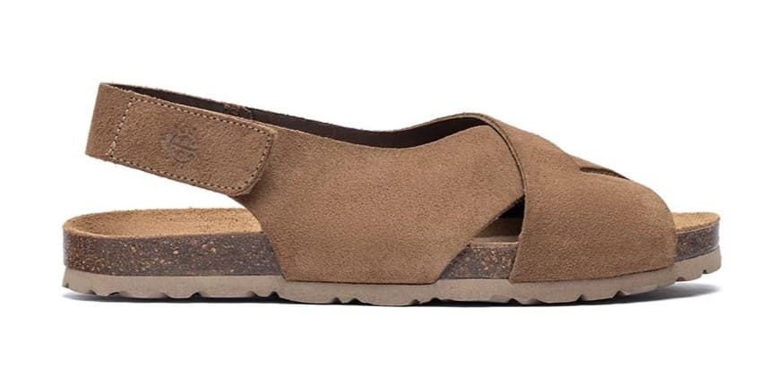 Sandalias planas de piel Yokono