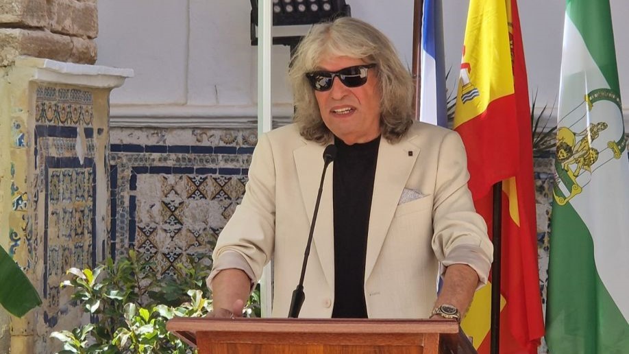 José Mercé recibe su nombramiento como Hijo Adoptivo de Chipiona